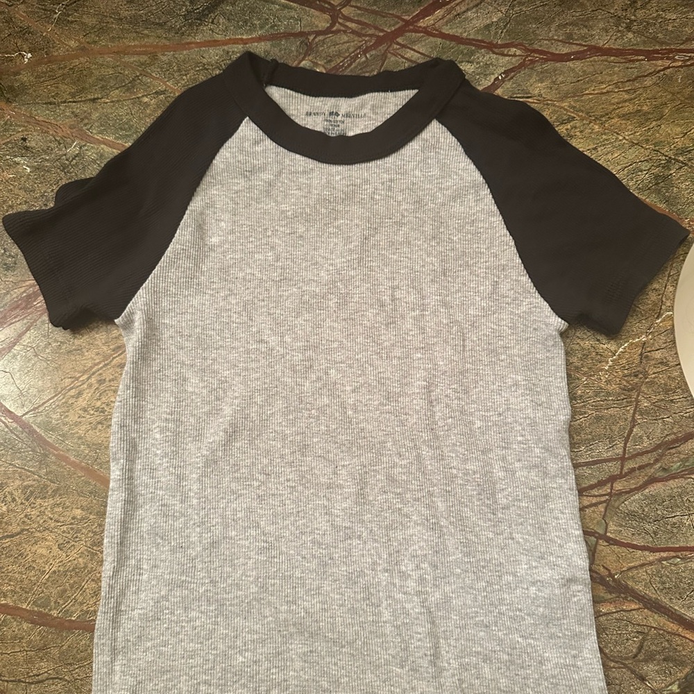 Brandy Melville Tee